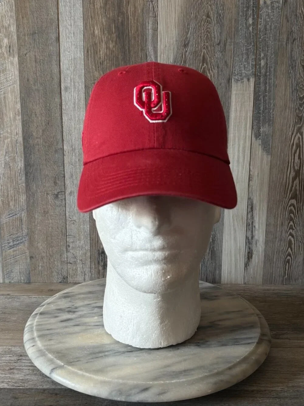 Women's NCAA Oklahoma Sooners Red adjustable baseball cap